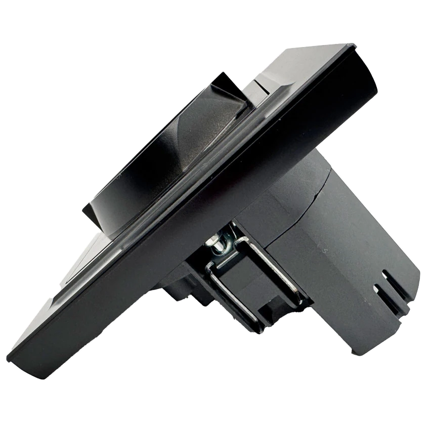 Розетка 1-я с/з с шторками с USB и TYPE C (5В, 2.1А) чёрная матовая